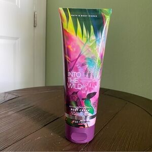 Bath & Body Works Into the Wild Body Cream